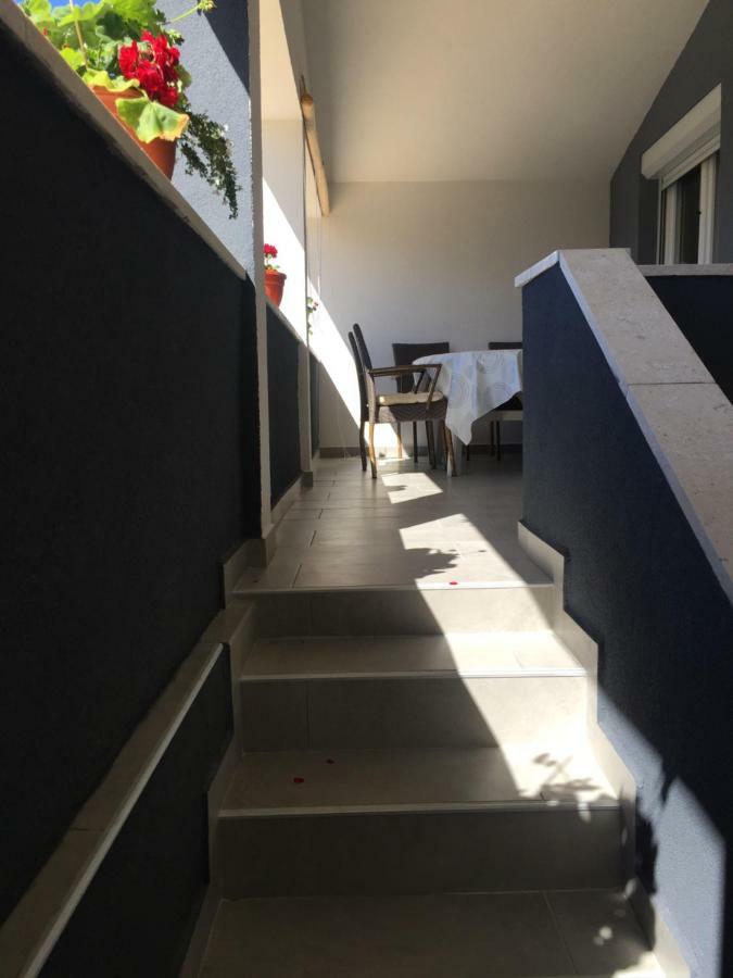 Apartment Roko Vir Exteriér fotografie